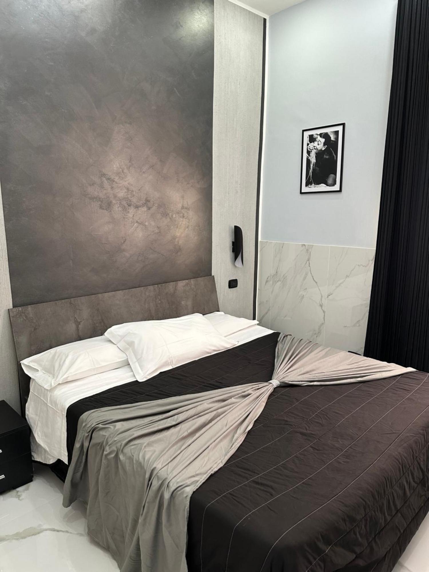 Italy 2* Roma