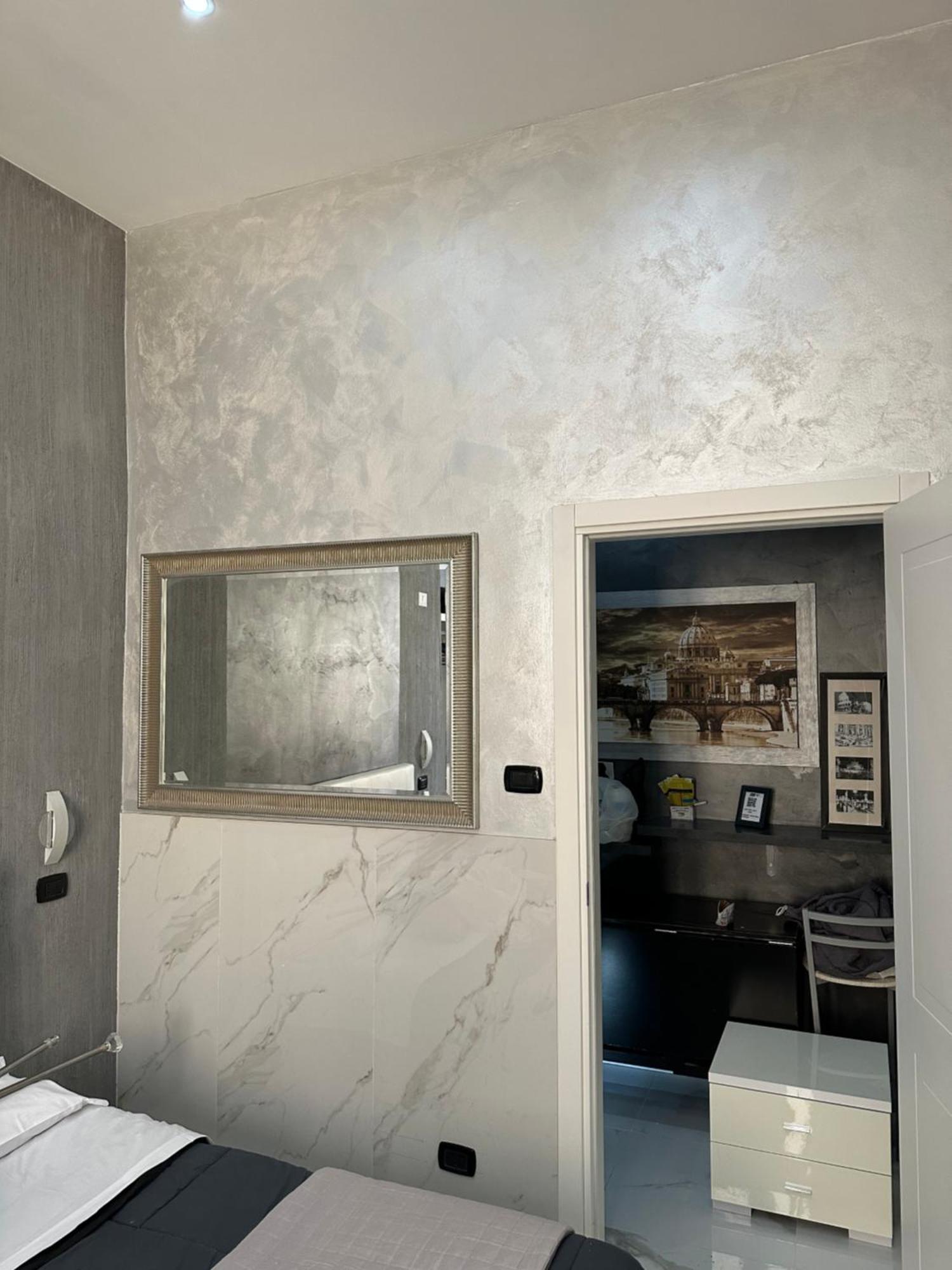 Italy 2* Roma